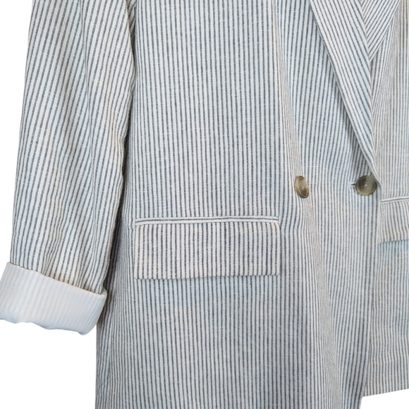 Linen Blend Pinstripe Double Breasted Blazer - Picture 4 of 8